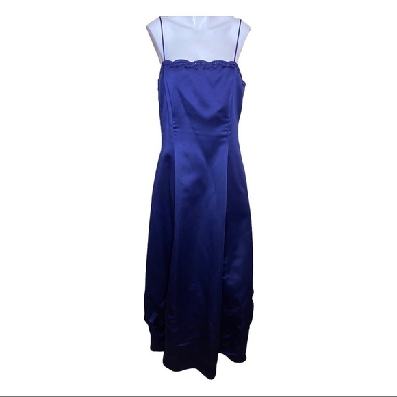 Betsy & Adam By Jaslene Dress Navy Blue Formal Dress Size 14 Style 15726 - Picture 1 of 6